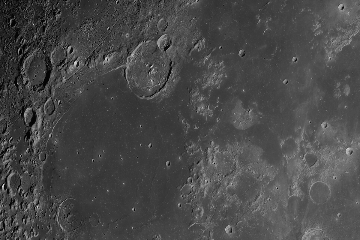 Lunar imaging with Apollo-M MINI, photo by Maxim